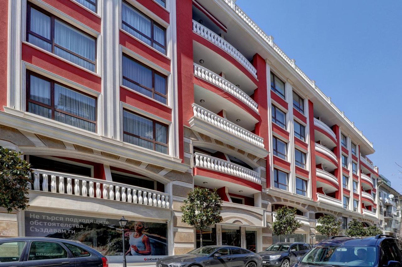 Luxury Center In Grand Karavel Апартаменти