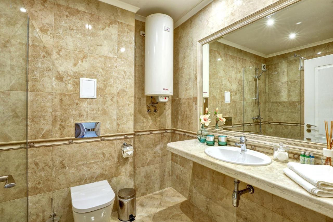 Апартаменти Luxury Center In Grand Karavel Варна
